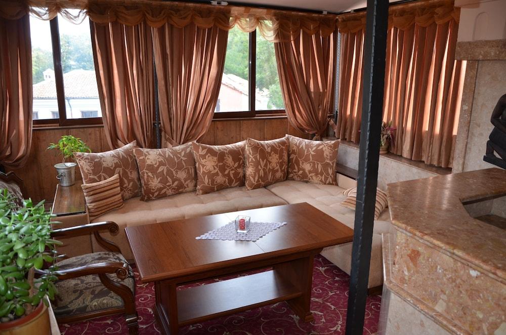 Boutique Hotel Boris Palace & Restaurant Płowdiw Zewnętrze zdjęcie