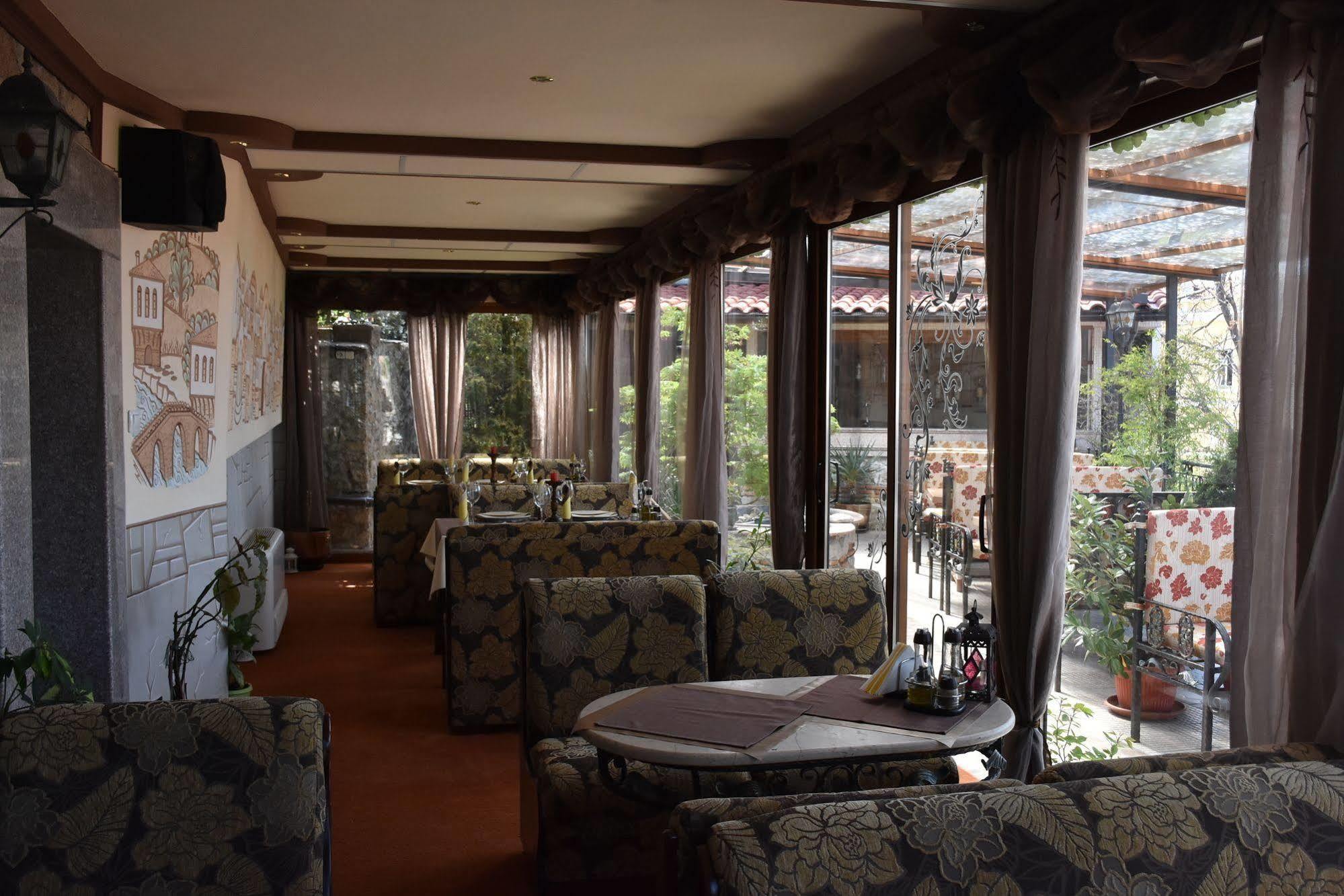 Boutique Hotel Boris Palace & Restaurant Płowdiw Zewnętrze zdjęcie